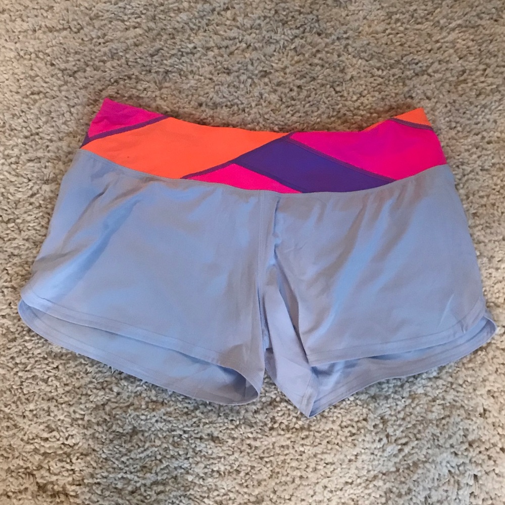 Lululemon stretch shorts with liner